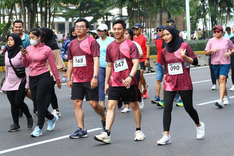 Race photo from Assurance Fun Run 2024