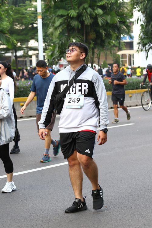 Race photo from Assurance Fun Run 2024