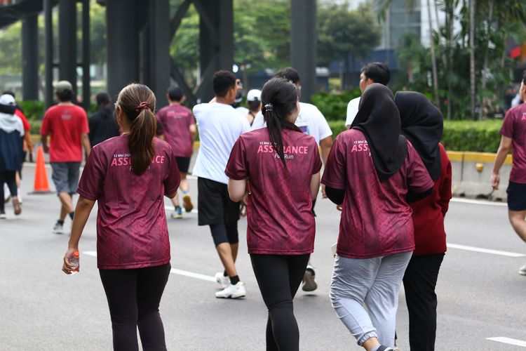 Race photo from Assurance Fun Run 2024