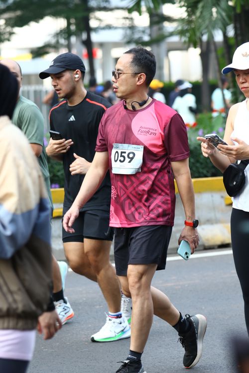 Race photo from Assurance Fun Run 2024