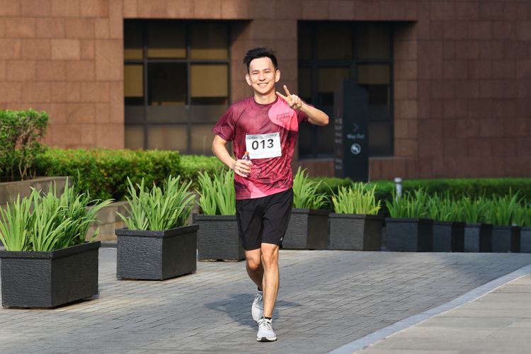 Race photo from Assurance Fun Run 2024