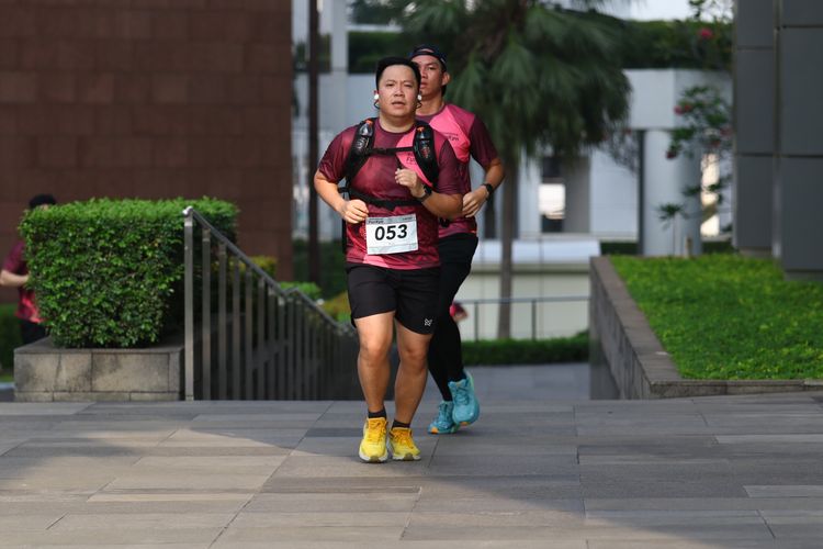 Race photo from Assurance Fun Run 2024