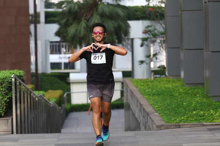 Race photo from Assurance Fun Run 2024