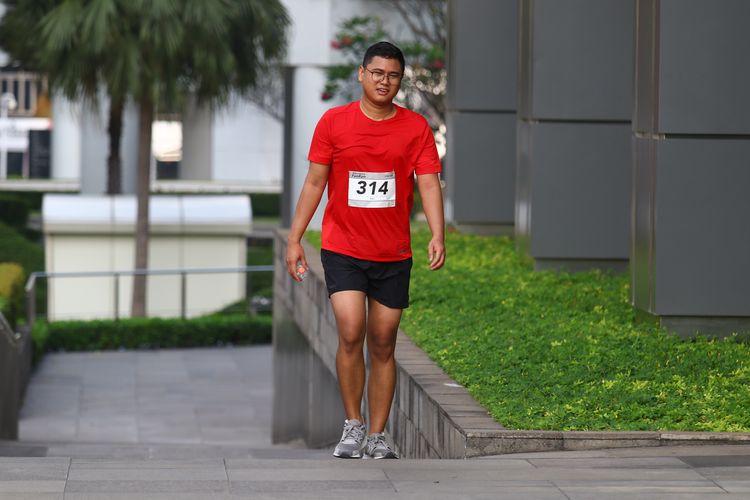 Race photo from Assurance Fun Run 2024