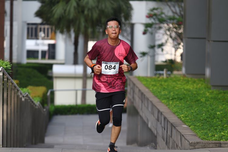 Race photo from Assurance Fun Run 2024