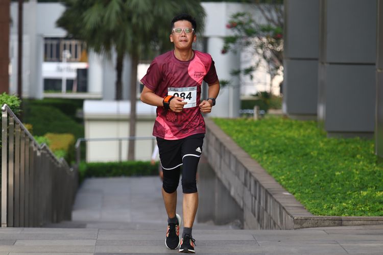 Race photo from Assurance Fun Run 2024