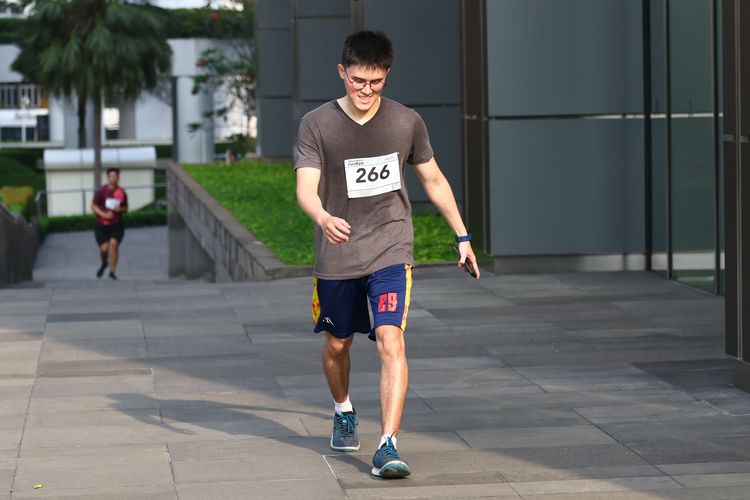 Race photo from Assurance Fun Run 2024