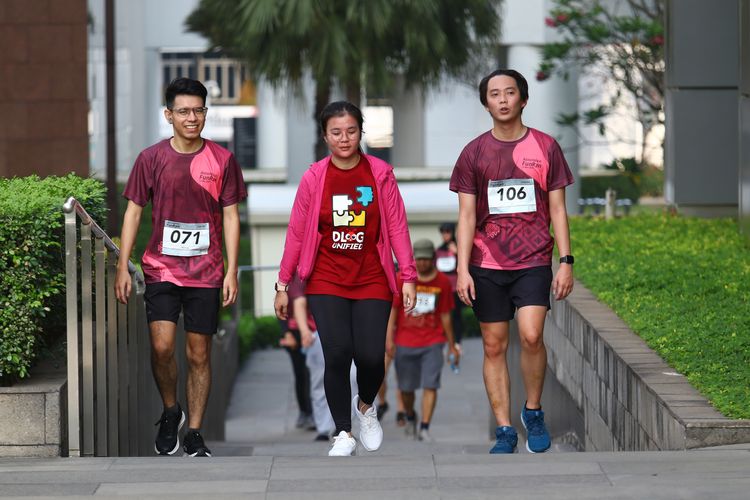 Race photo from Assurance Fun Run 2024
