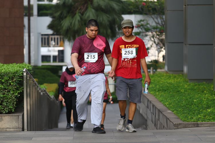 Race photo from Assurance Fun Run 2024