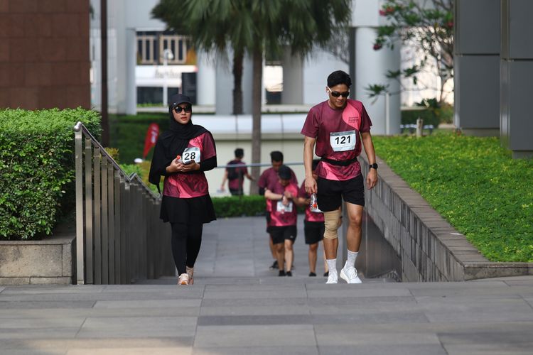 Race photo from Assurance Fun Run 2024
