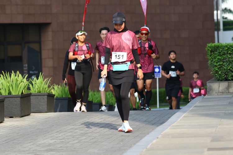 Race photo from Assurance Fun Run 2024