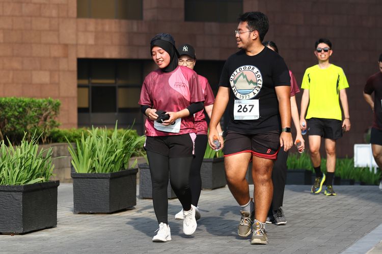 Race photo from Assurance Fun Run 2024