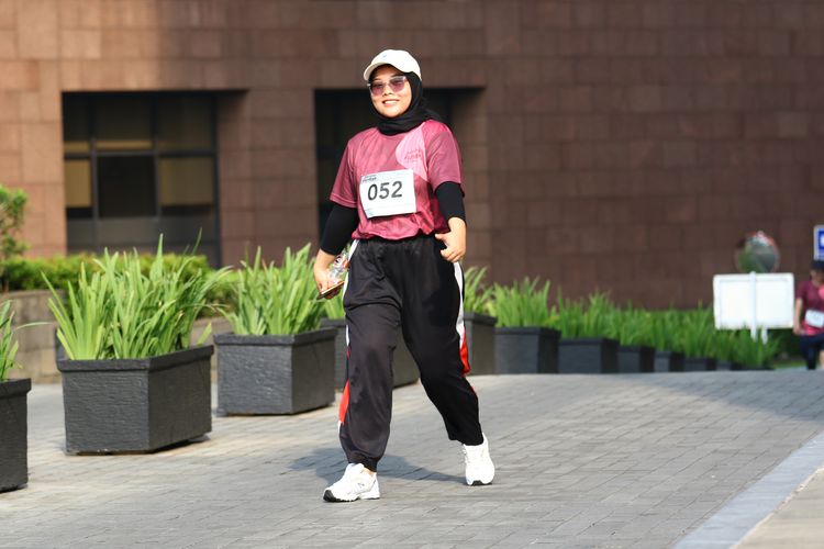 Race photo from Assurance Fun Run 2024