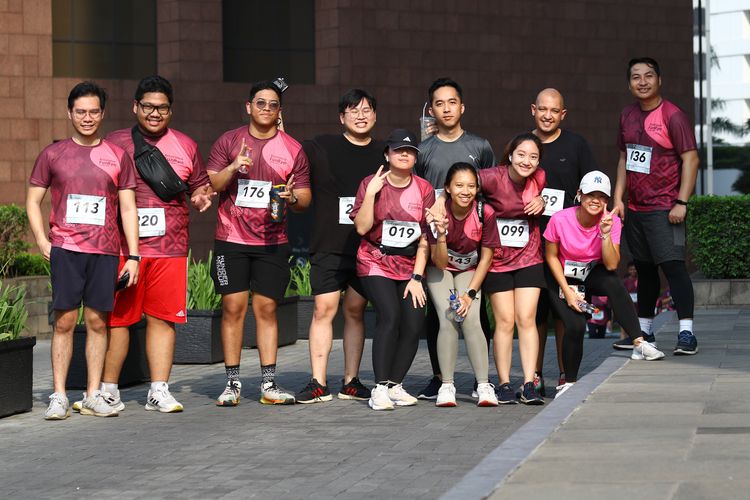 Race photo from Assurance Fun Run 2024