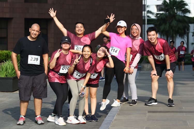 Race photo from Assurance Fun Run 2024