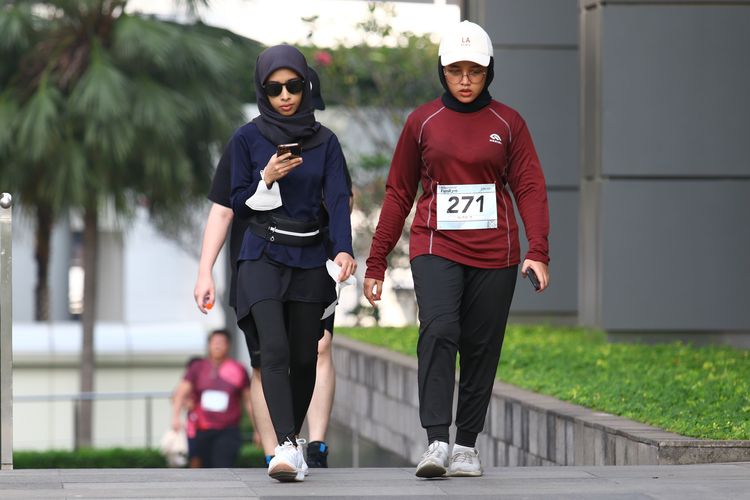 Race photo from Assurance Fun Run 2024