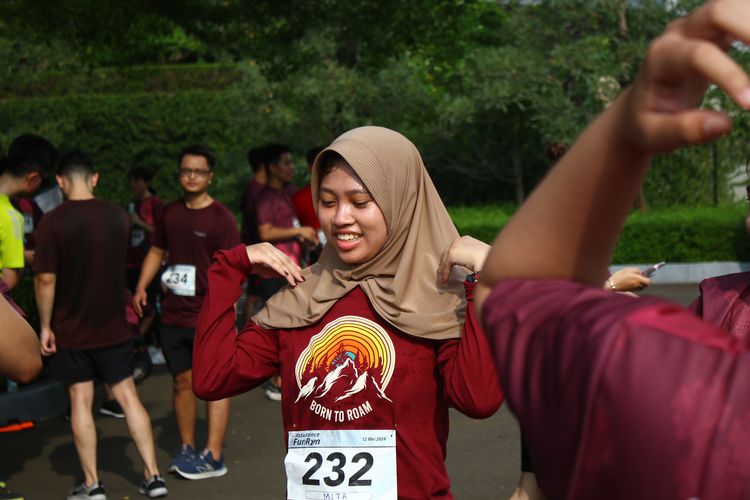 Race photo from Assurance Fun Run 2024