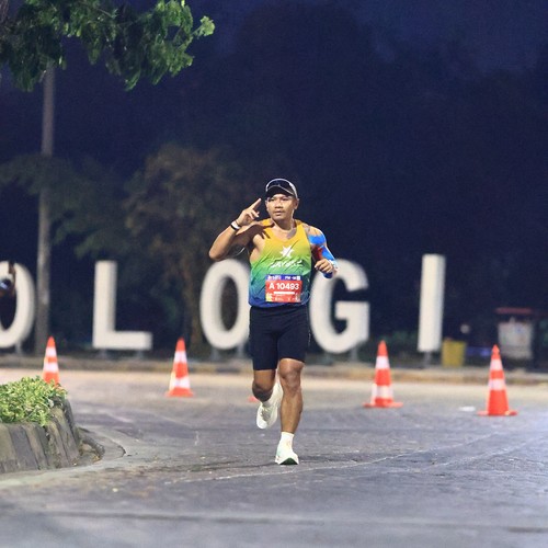 Race photo from SURABAYA ISOPLUS MARATHON 2026