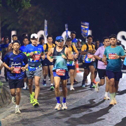 Race photo from SURABAYA ISOPLUS MARATHON 2026