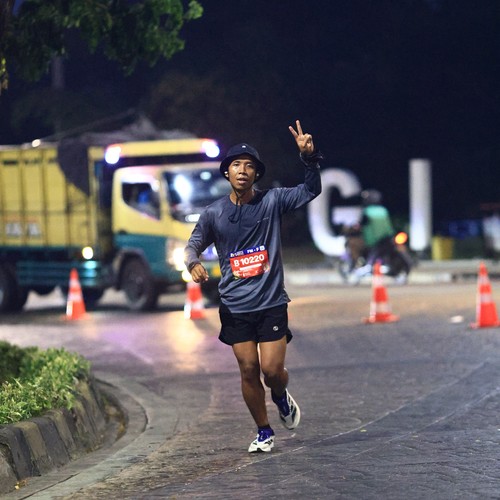Race photo from SURABAYA ISOPLUS MARATHON 2026