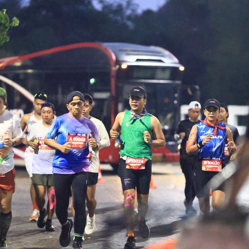 Race photo from SURABAYA ISOPLUS MARATHON 2026