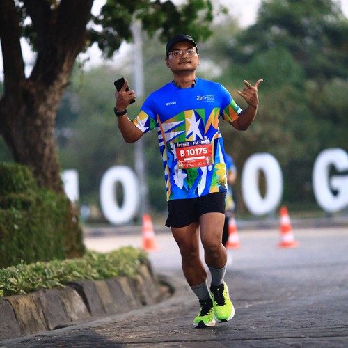 Race photo from SURABAYA ISOPLUS MARATHON 2026