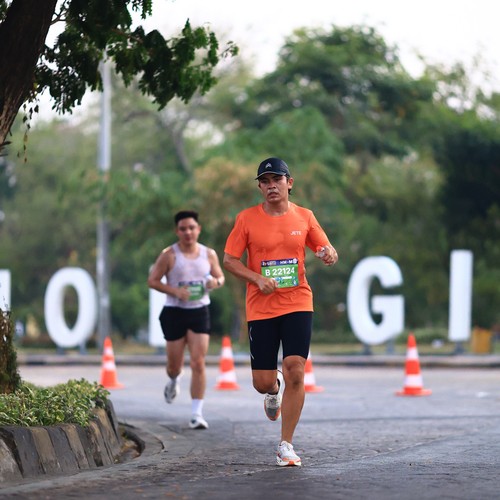 Race photo from SURABAYA ISOPLUS MARATHON 2026