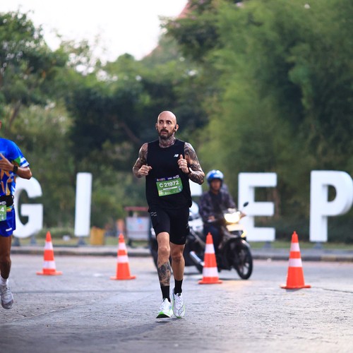 Race photo from SURABAYA ISOPLUS MARATHON 2026
