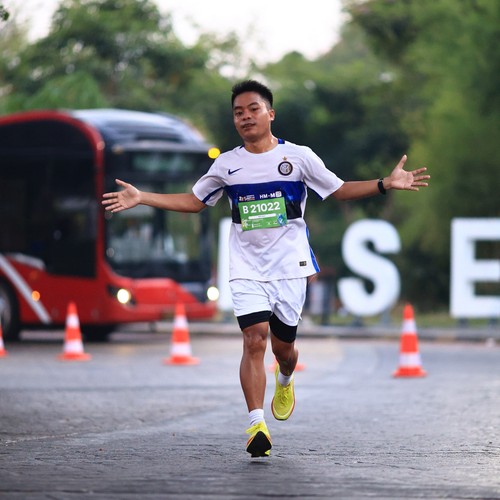 Race photo from SURABAYA ISOPLUS MARATHON 2026
