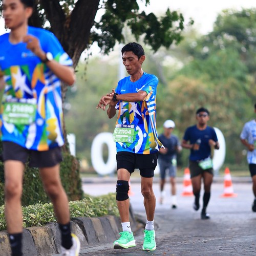 Race photo from SURABAYA ISOPLUS MARATHON 2026