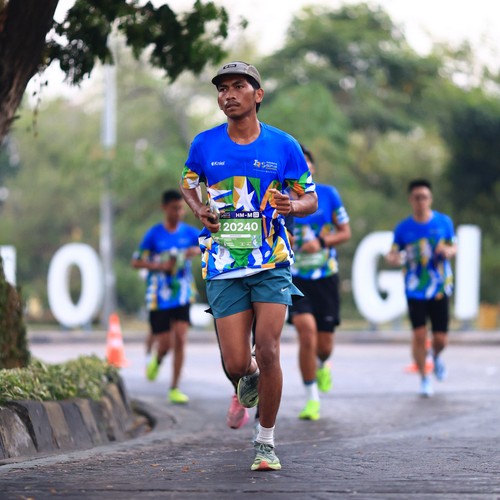 Race photo from SURABAYA ISOPLUS MARATHON 2026