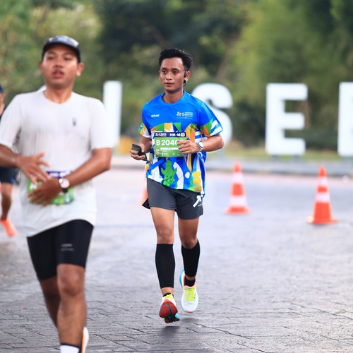 Race photo from SURABAYA ISOPLUS MARATHON 2026