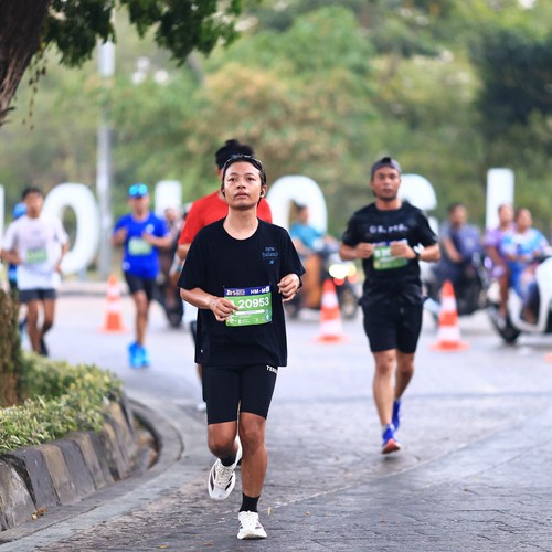 Race photo from SURABAYA ISOPLUS MARATHON 2026