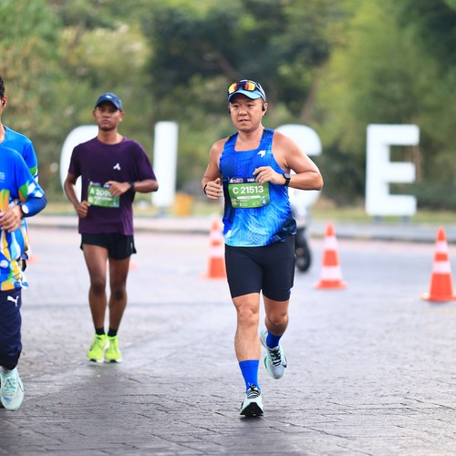 Race photo from SURABAYA ISOPLUS MARATHON 2026
