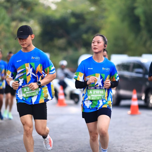 Race photo from SURABAYA ISOPLUS MARATHON 2026