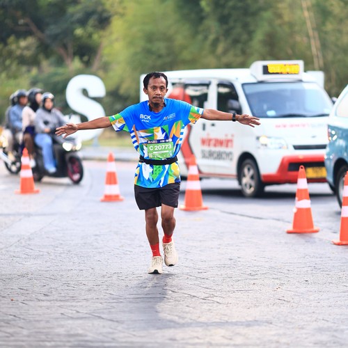 Race photo from SURABAYA ISOPLUS MARATHON 2026