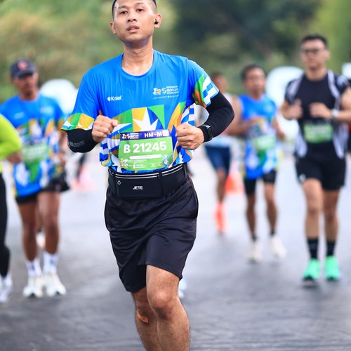 Race photo from SURABAYA ISOPLUS MARATHON 2026