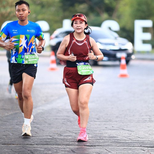 Race photo from SURABAYA ISOPLUS MARATHON 2026
