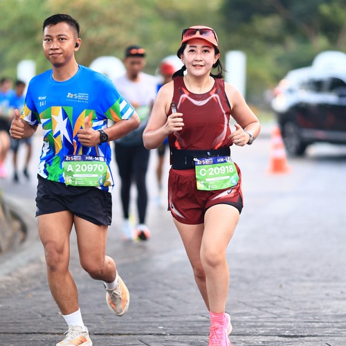 Race photo from SURABAYA ISOPLUS MARATHON 2026