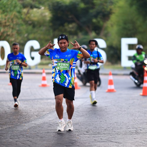 Race photo from SURABAYA ISOPLUS MARATHON 2026