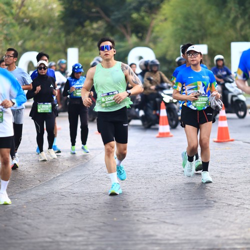 Race photo from SURABAYA ISOPLUS MARATHON 2026