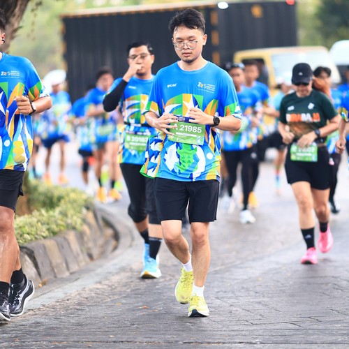 Race photo from SURABAYA ISOPLUS MARATHON 2026
