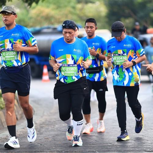 Race photo from SURABAYA ISOPLUS MARATHON 2026