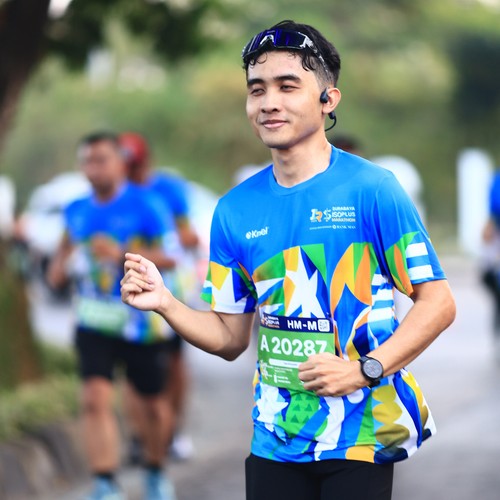 Race photo from SURABAYA ISOPLUS MARATHON 2026