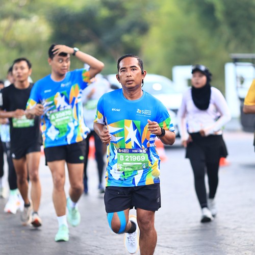 Race photo from SURABAYA ISOPLUS MARATHON 2026