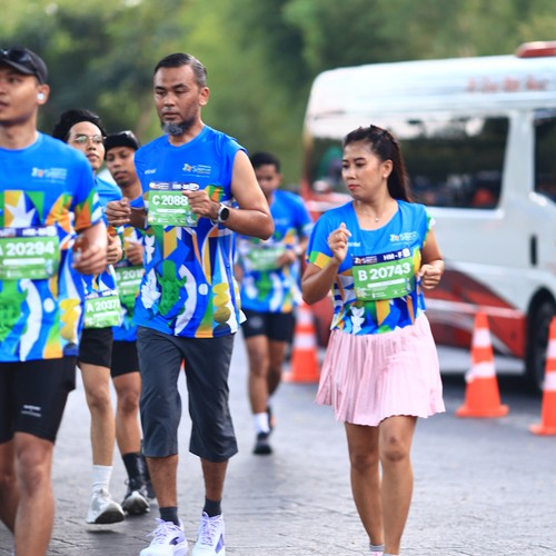 Race photo from SURABAYA ISOPLUS MARATHON 2026