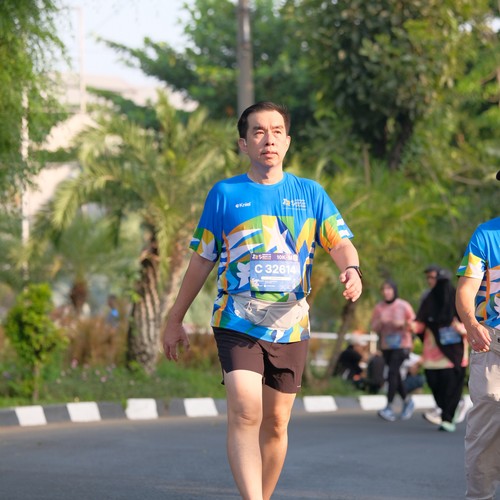 Race photo from SURABAYA ISOPLUS MARATHON 2026