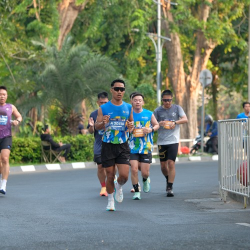 Race photo from SURABAYA ISOPLUS MARATHON 2026