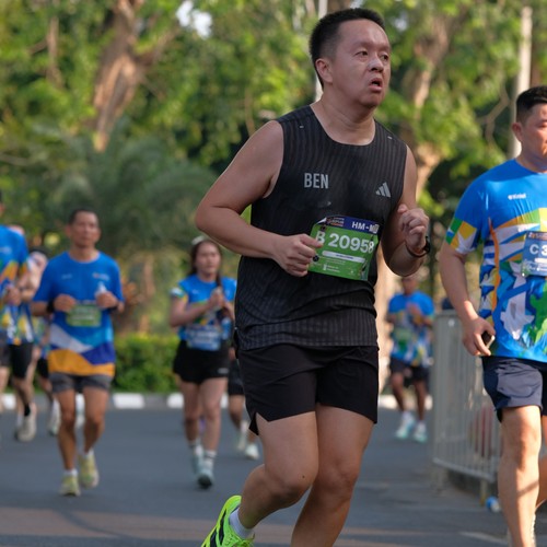 Race photo from SURABAYA ISOPLUS MARATHON 2026