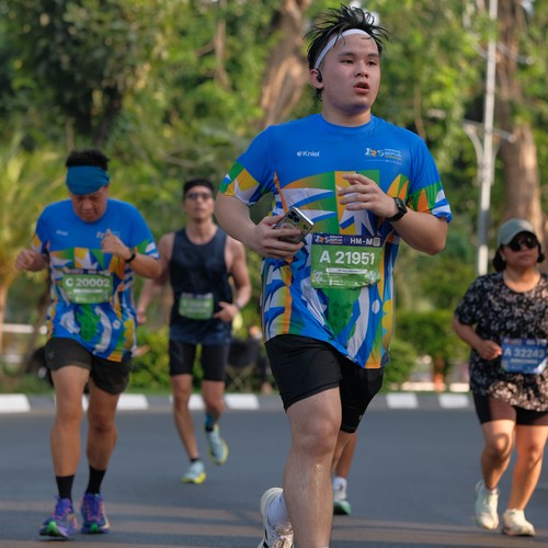 Race photo from SURABAYA ISOPLUS MARATHON 2026